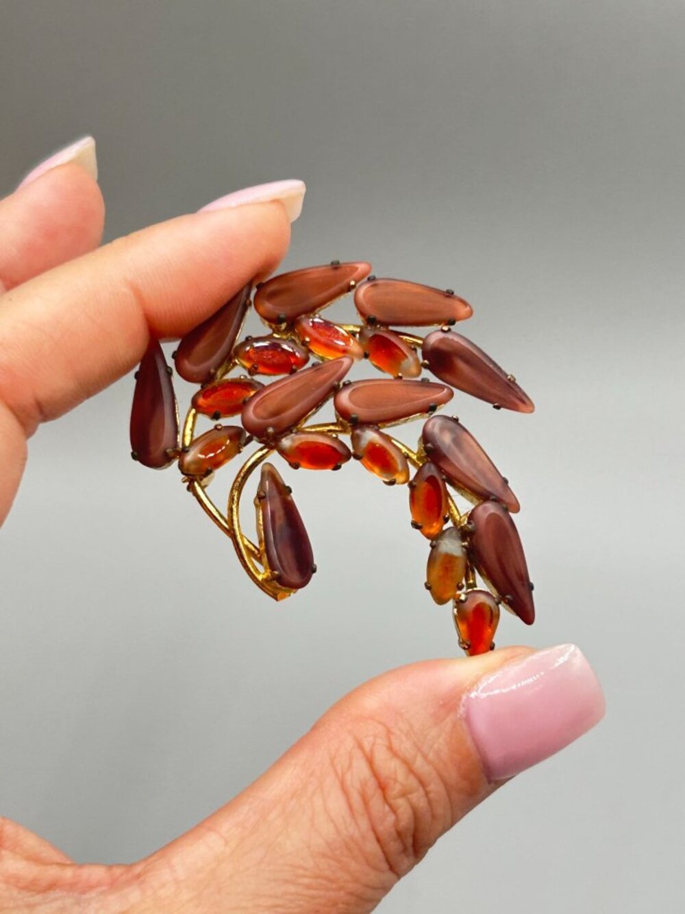 Vintage Unsigned AUSTRIA Pin Brooch Ombre Glass Rhinestones Fall Foliage Design - Picture 4 of 9